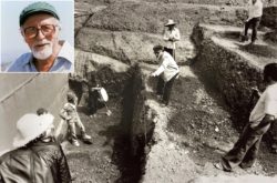 Профессор Манолис Андроникос руководит раскопками в Вергине в 1977 году